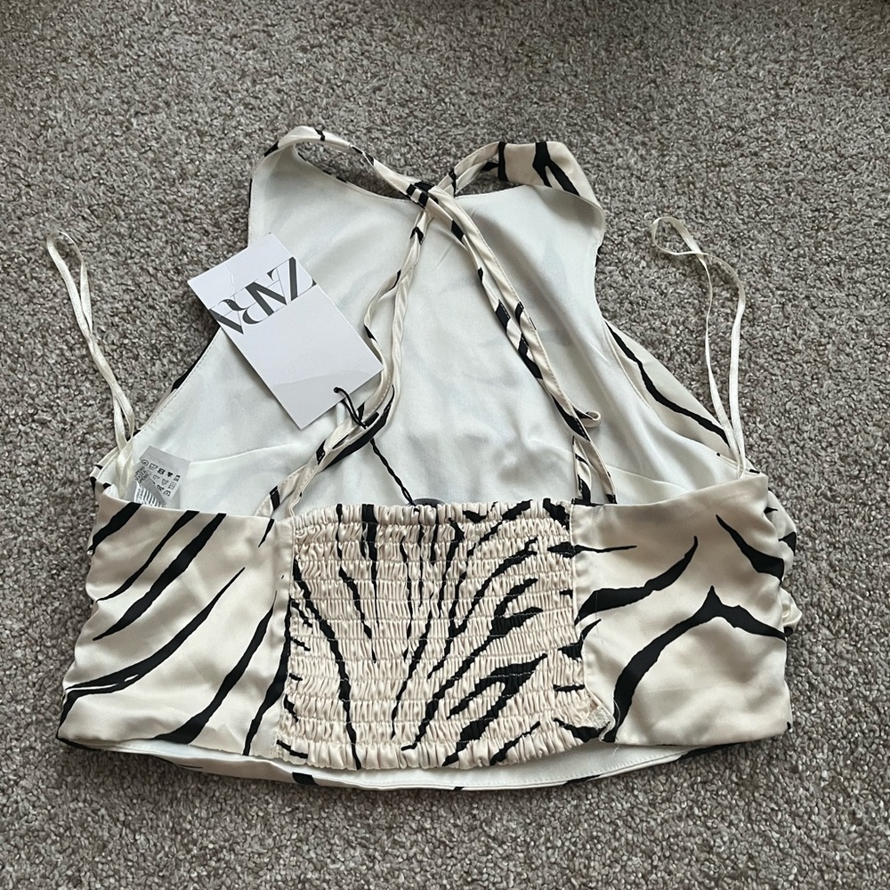 BRAND NEW! Zara top